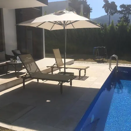 Havuzlu özel Müstakil Villa